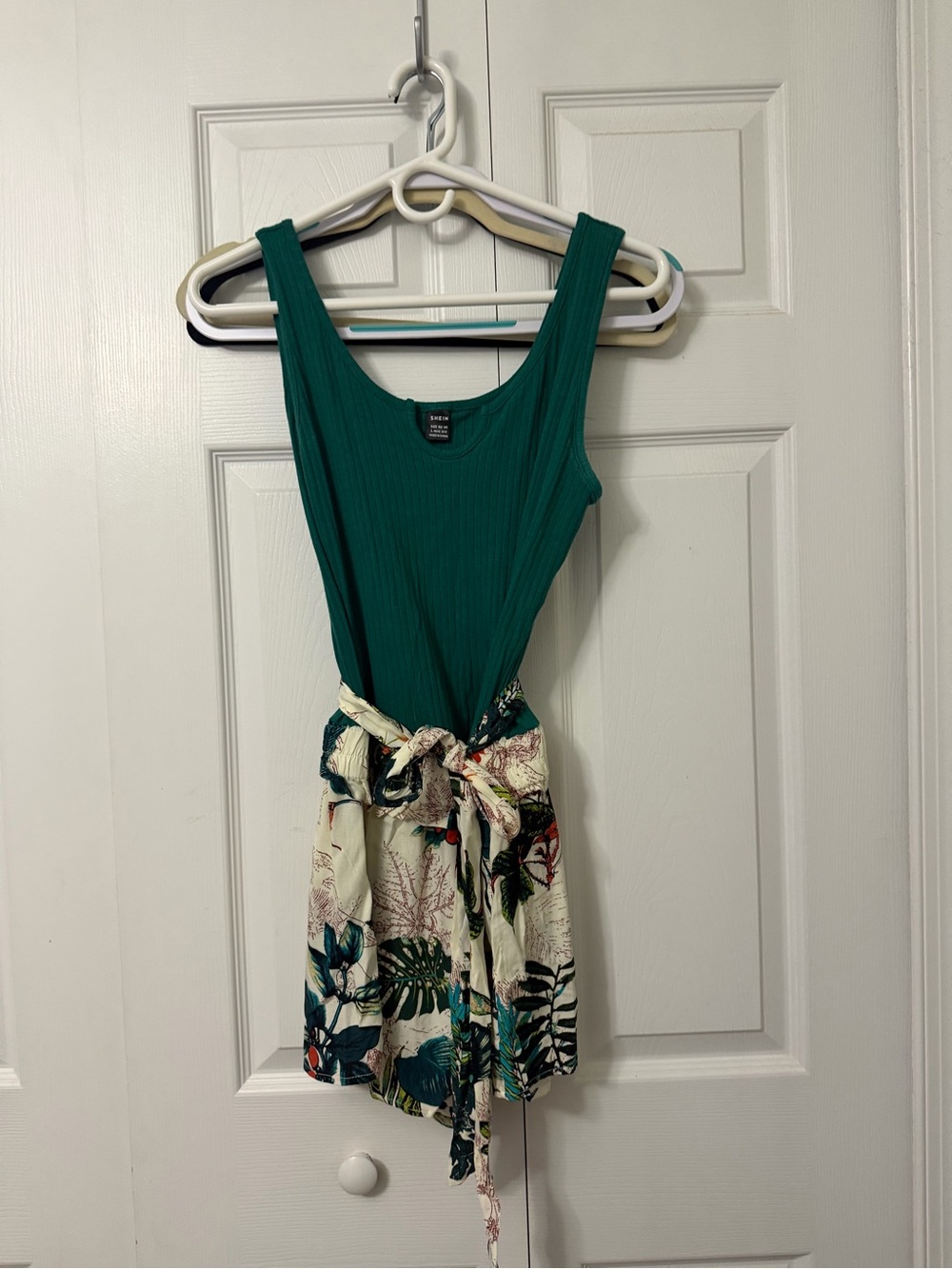 SHEIN Emerald Green Ribbed Tank with Cream Tropical Tie-Waist Skirt